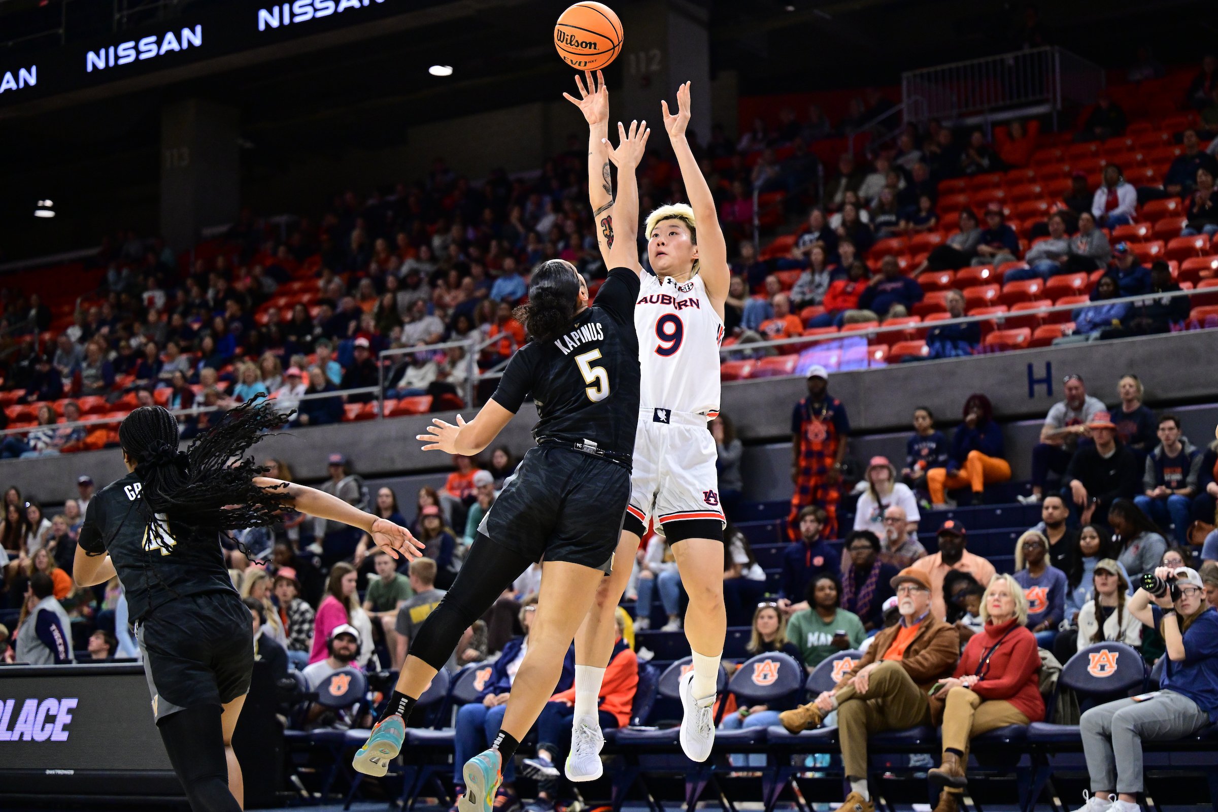 征战NCAA！邓雨婷：不太喜欢被称为“李梦接班人” 未来想进WNBA